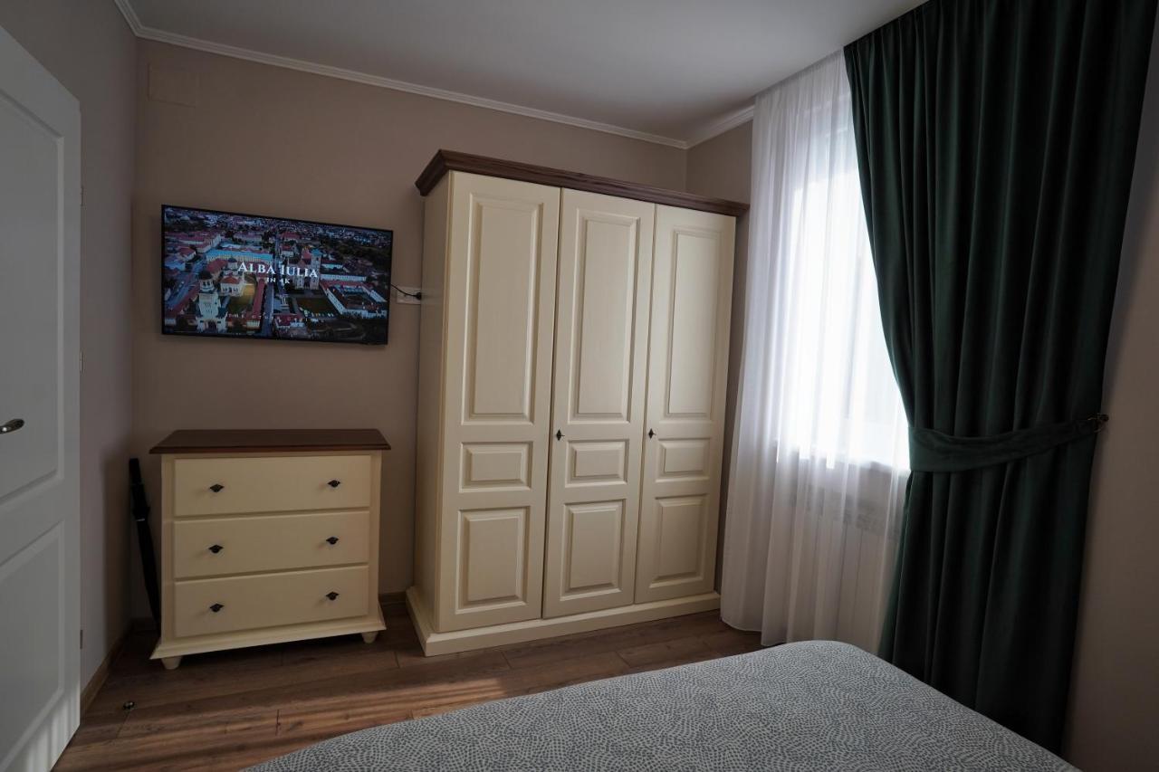 Apartamentul Cetatii Алба-Юлія Екстер'єр фото